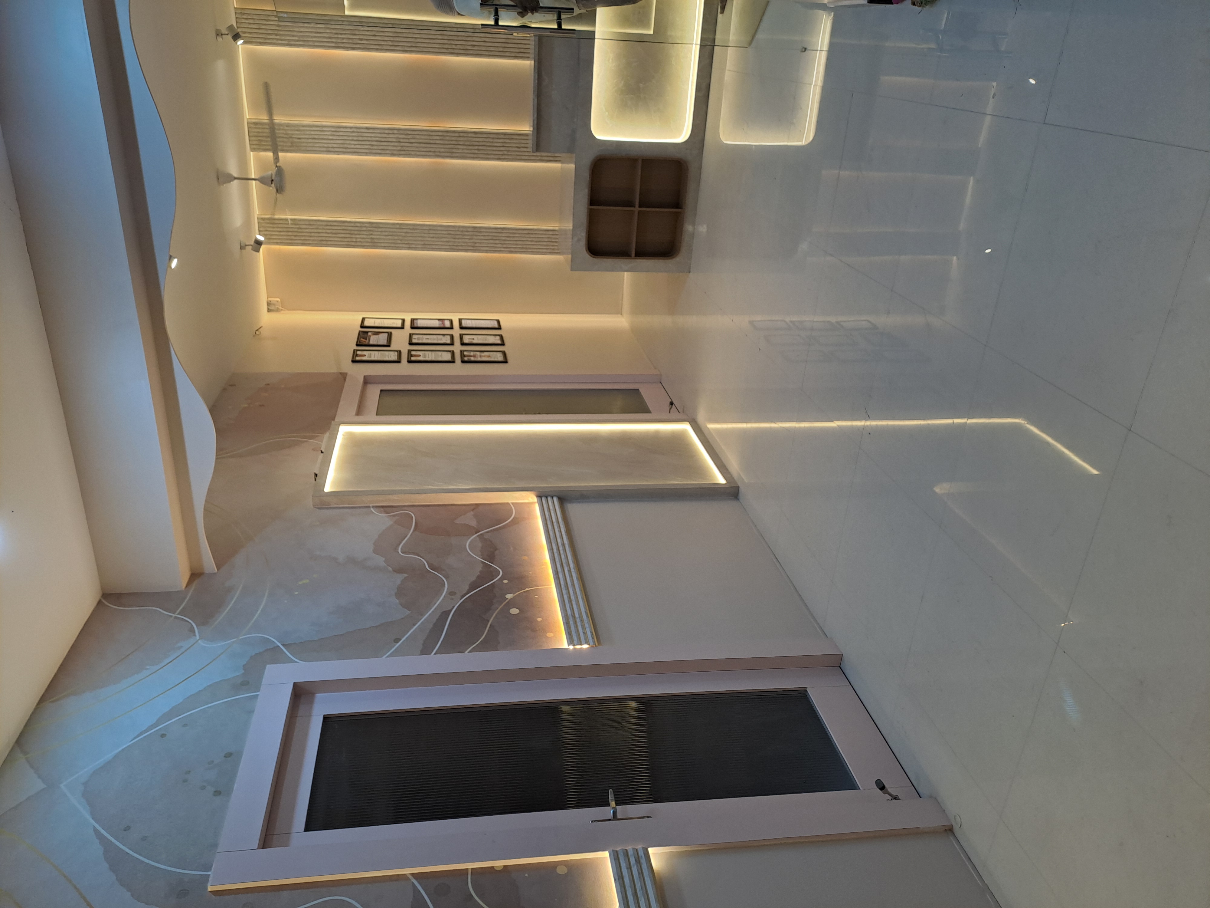 Modern Commercial Interior - Cafe & Office